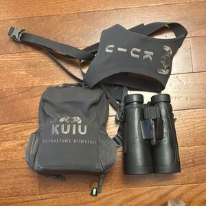 Hawke 10x50 Binoculars + Kuiu Harness